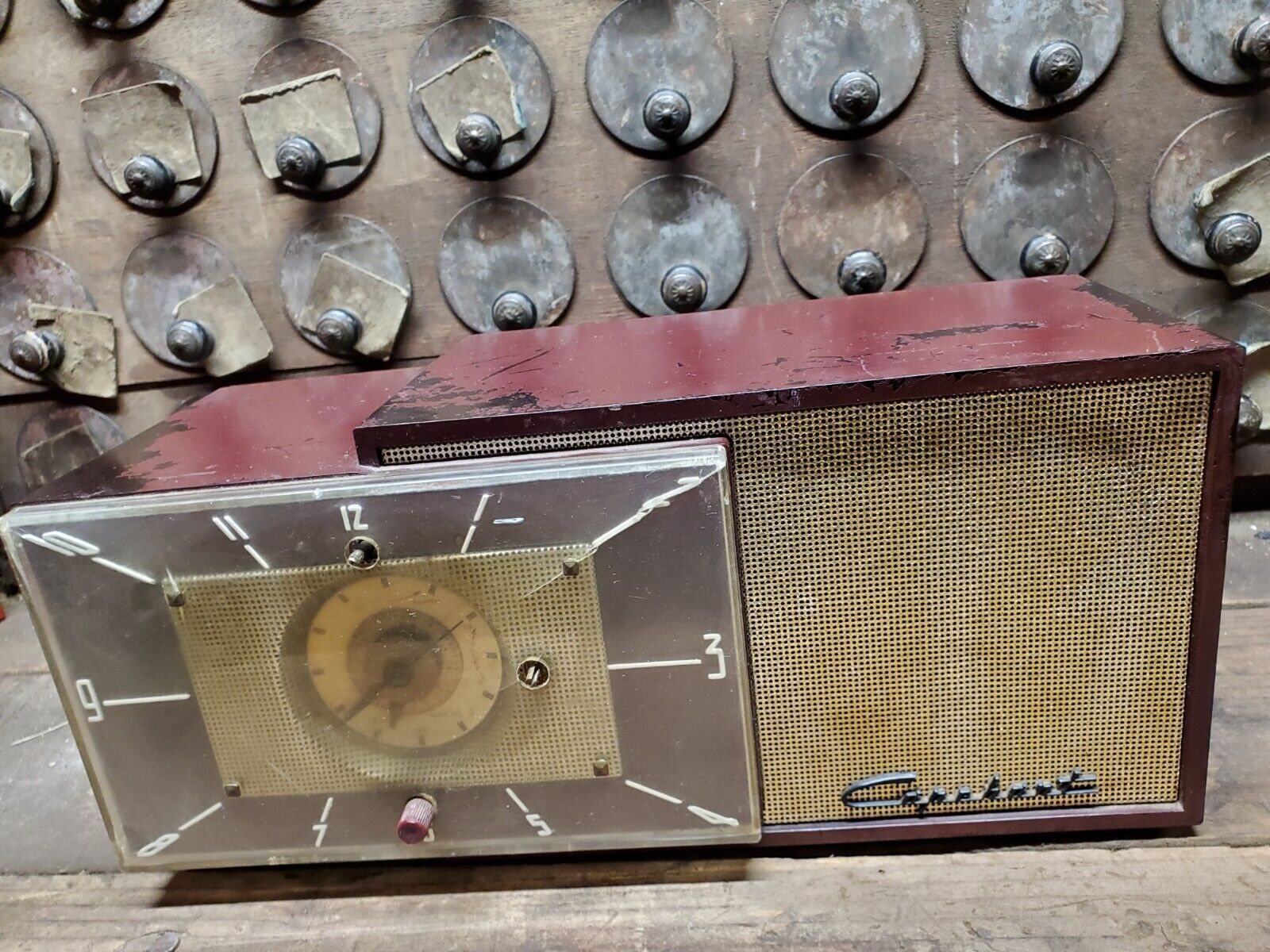 Rare Vintage Burgundy 1953 Capehart Vacuum Tube AM Clock Radio Model T-20 -Works