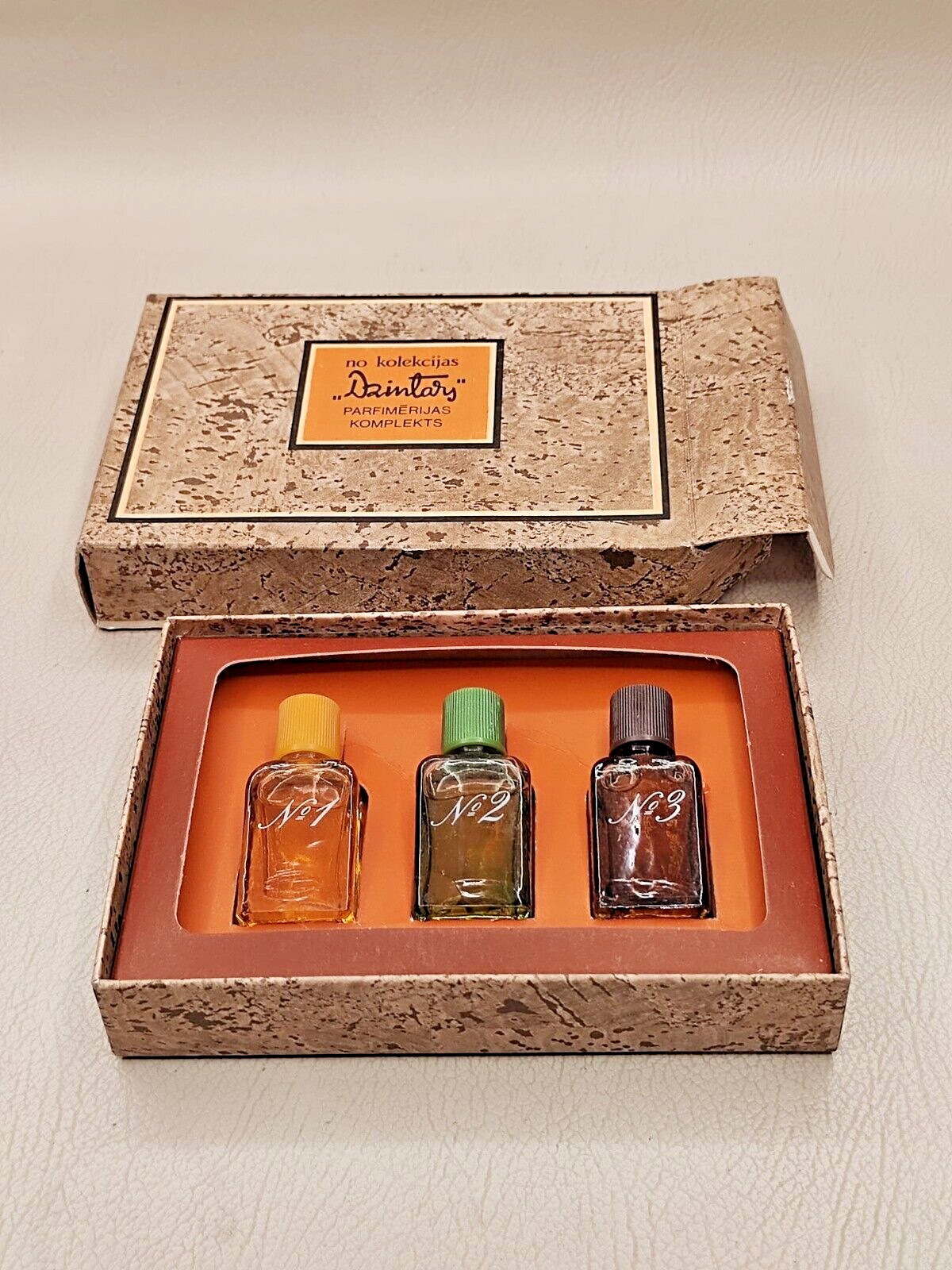 70s VINTAGE RARE LATVIA PERFUMES SET LADIES 3 \