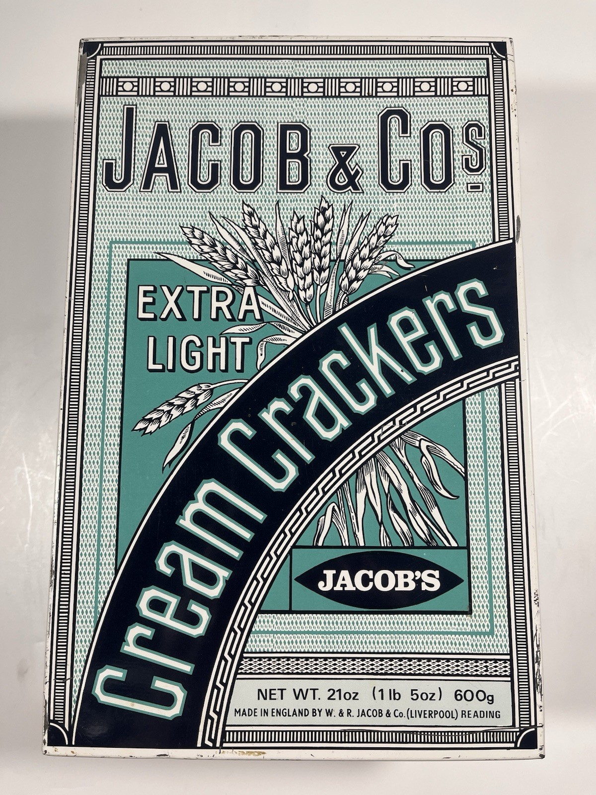 Vintage Jacob’s Cream Crackers Metal Biscuit Tin Extra Light Made in England Vintage Jacob’s Cream Crackers Metal Biscuit Tin Extra Light Made in England