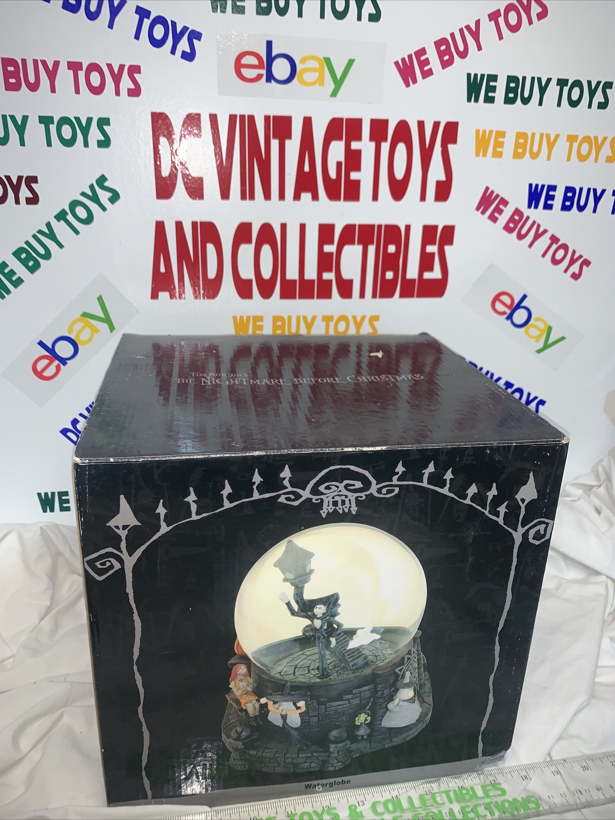 RARE 2001 Nightmare Before Christmas 8\