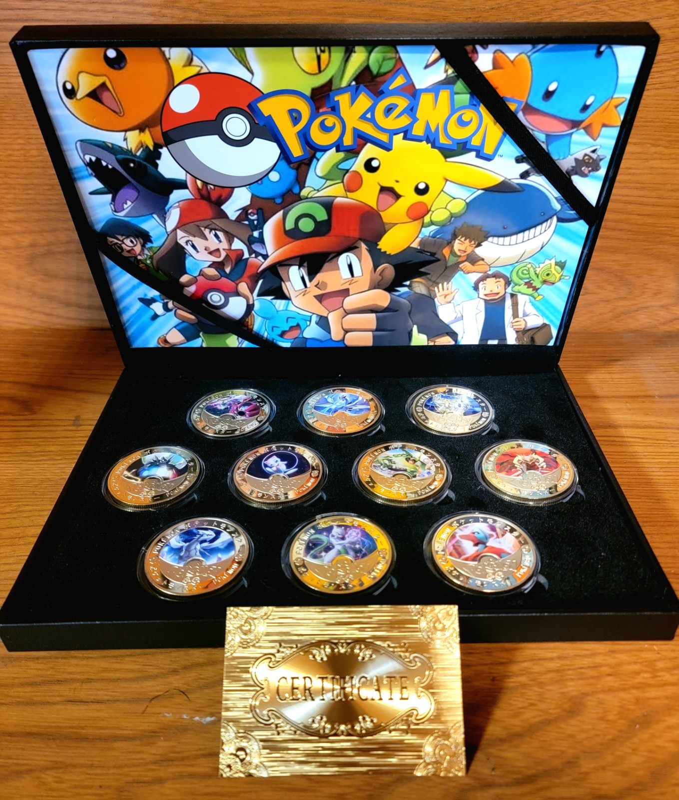2013 24K Gold Plated 10 Piece Pokémon Collector Set. Highly Collectible 