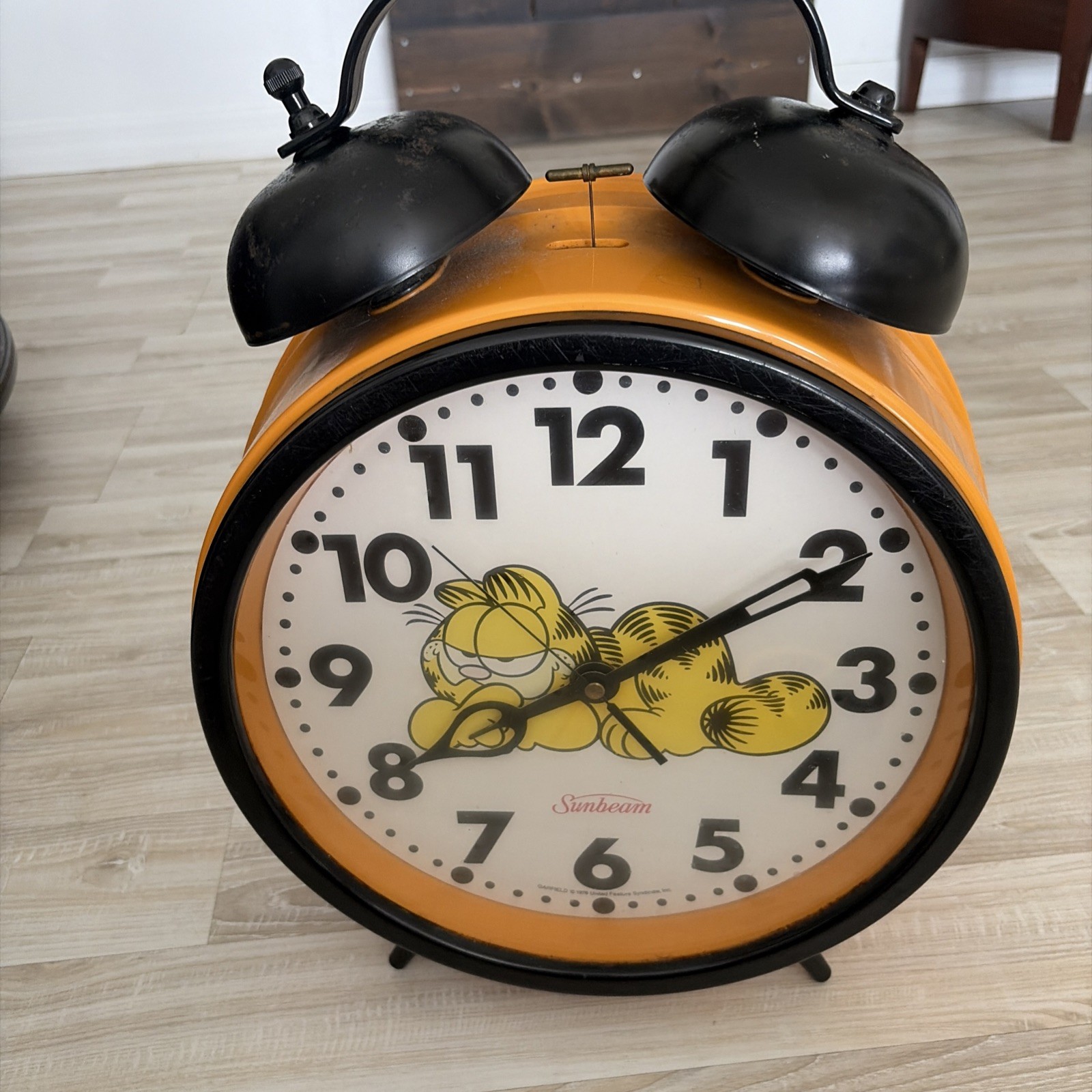 Sunbeam Garfield Alarm Clock 1978 Vintage Cartoon Cat Comic 18 Inches Read