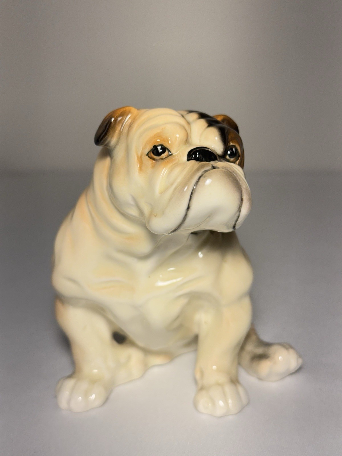 English Bulldog Figurine 4” Vintage Ceramic Porcelain Shiny Sitting Dog