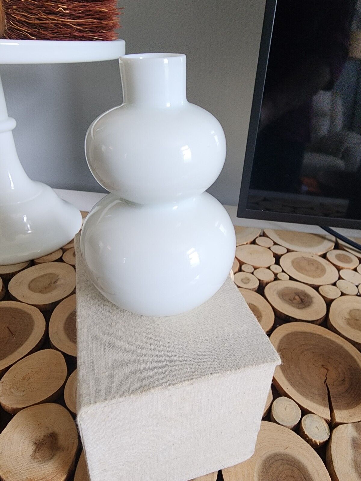 MK Bo Jia Porcelain White Gourd Vase