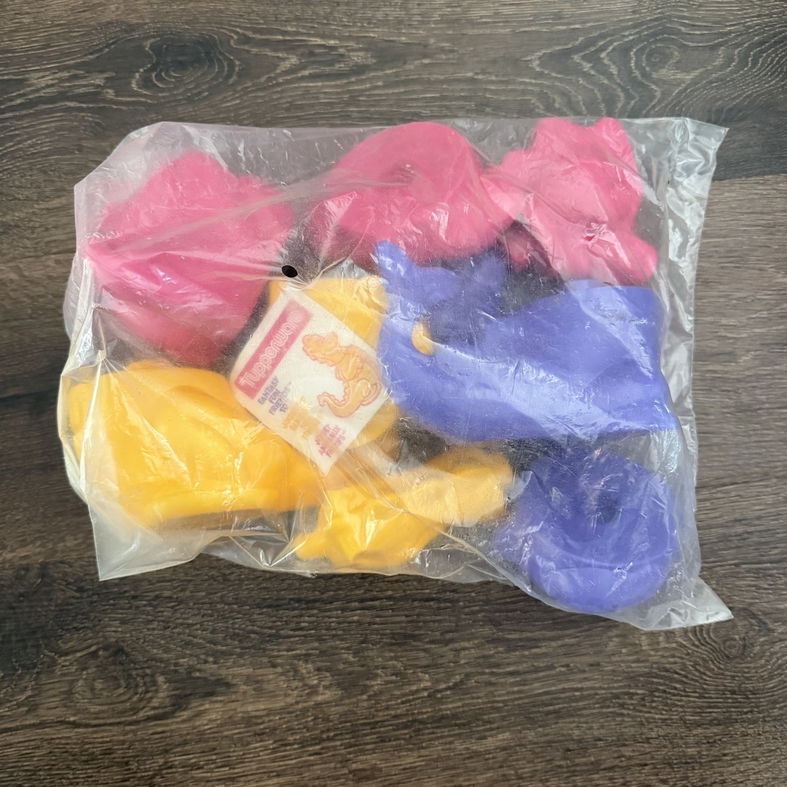 TUPPERWARE TOYS FANTASY FUN FRIENDS TOY SET/SEA MONSTER*NEW IN BAG WITH BOOKLET*