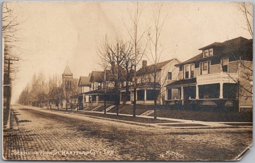1913 HARTFORD CITY, Indiana Photo RPPC Postcard \