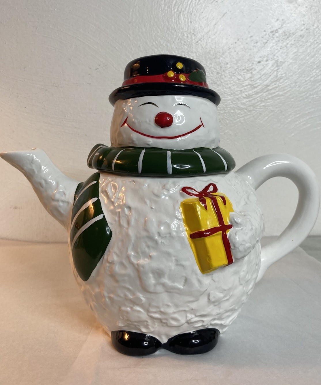 Vintage Frosty The Snowman Teapot Christmas 8.5” GUC Taiwan Xmas Grandmacore 