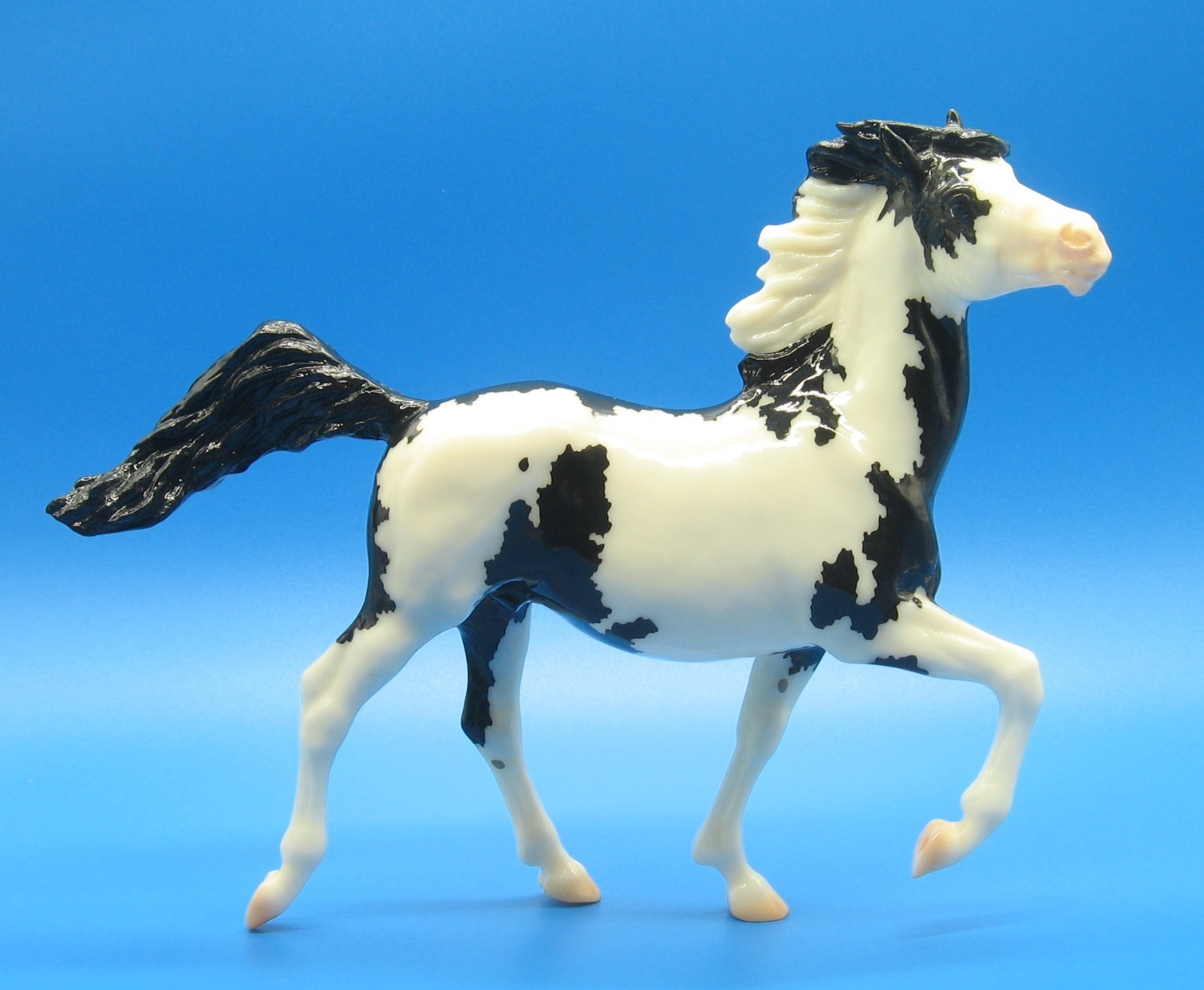 Breyer Reno 2017 Live Show Benefit Model Only 50 Made