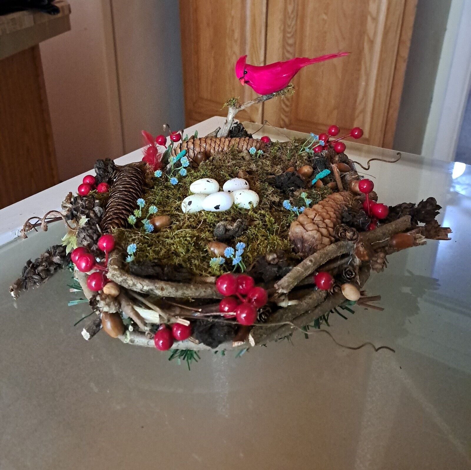 Beautifull large Hand Crafted Cardinal nest 15x13\