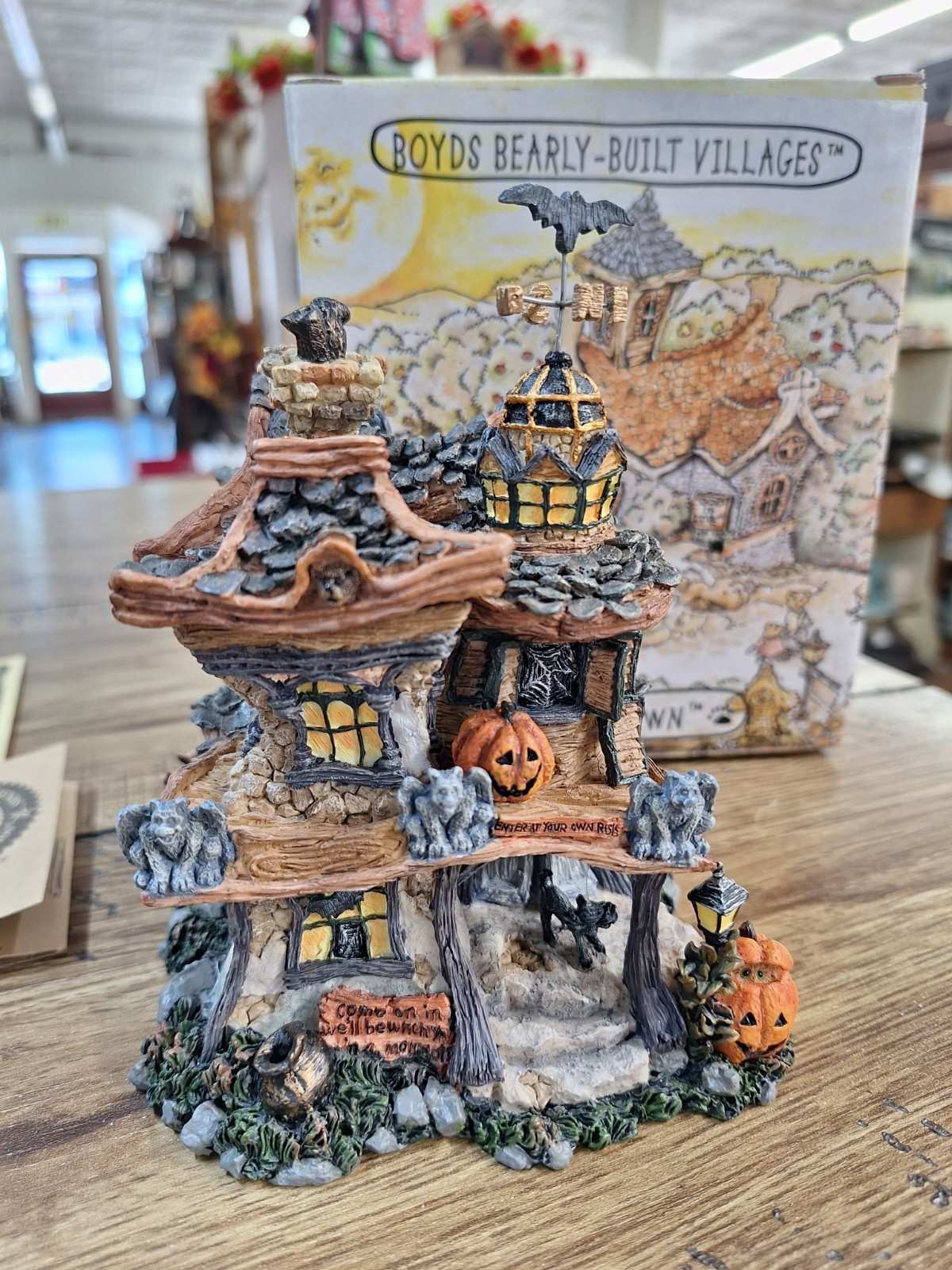 Boyds Bearly Built Villages - Punky BooBear\'s Haunted Halloween House #19012