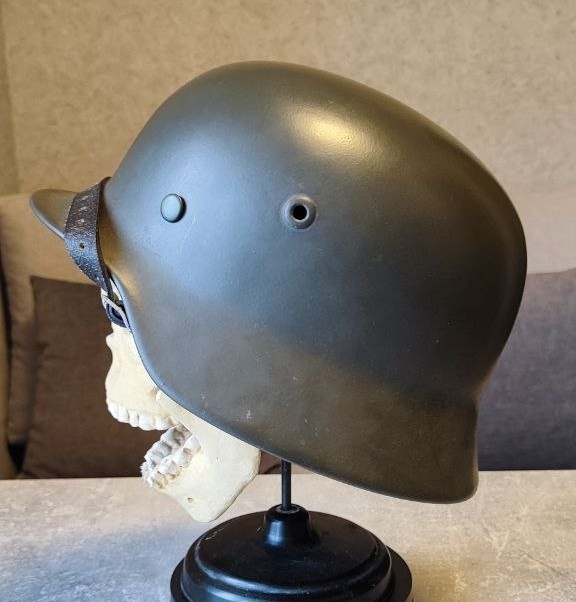WWII German M40 Original Helmet, Restored Steel Shell, Size 64 , WW2