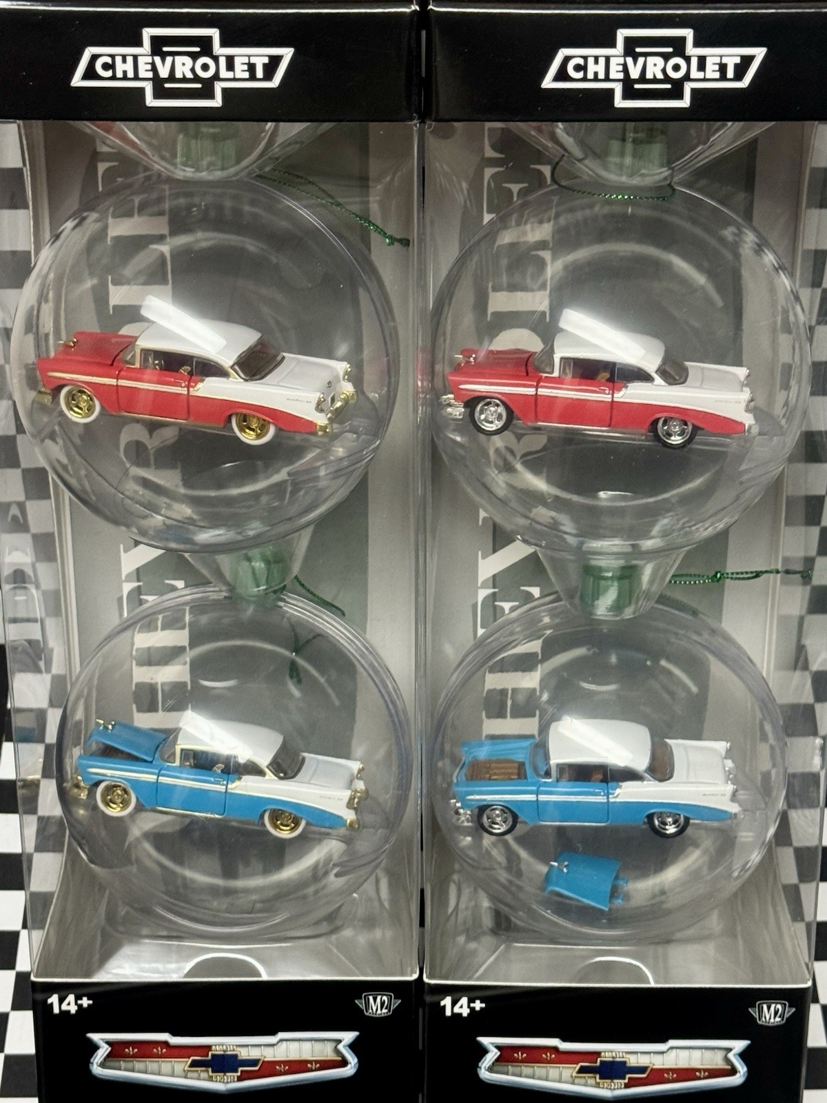 M2 Machines 🔥 Christmas Chevy Lot- 1956 Chevrolet Bel Air CHASE & Reg Version M2 Machines 🔥 Christmas Chevy Lot- 1956 Chevrolet Bel Air CHASE & Reg Version