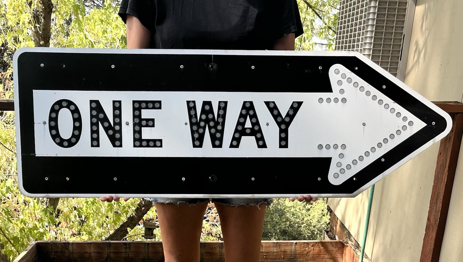 Vintage ONE WAY Arrow Road Sign Caltrans CA-71 Cat Eye Plastic Buttons Large 48”