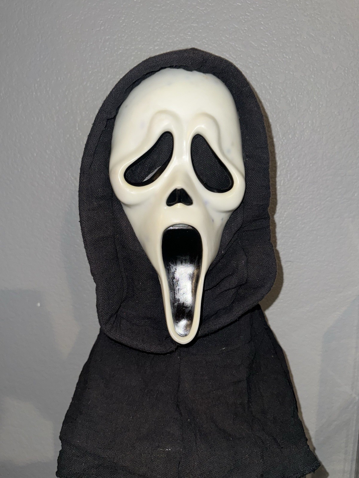 VTG Ghostface GITD Ultra White Collector’s Edition Scream Mask VTG Ghostface GITD Ultra White Collector’s Edition Scream Mask