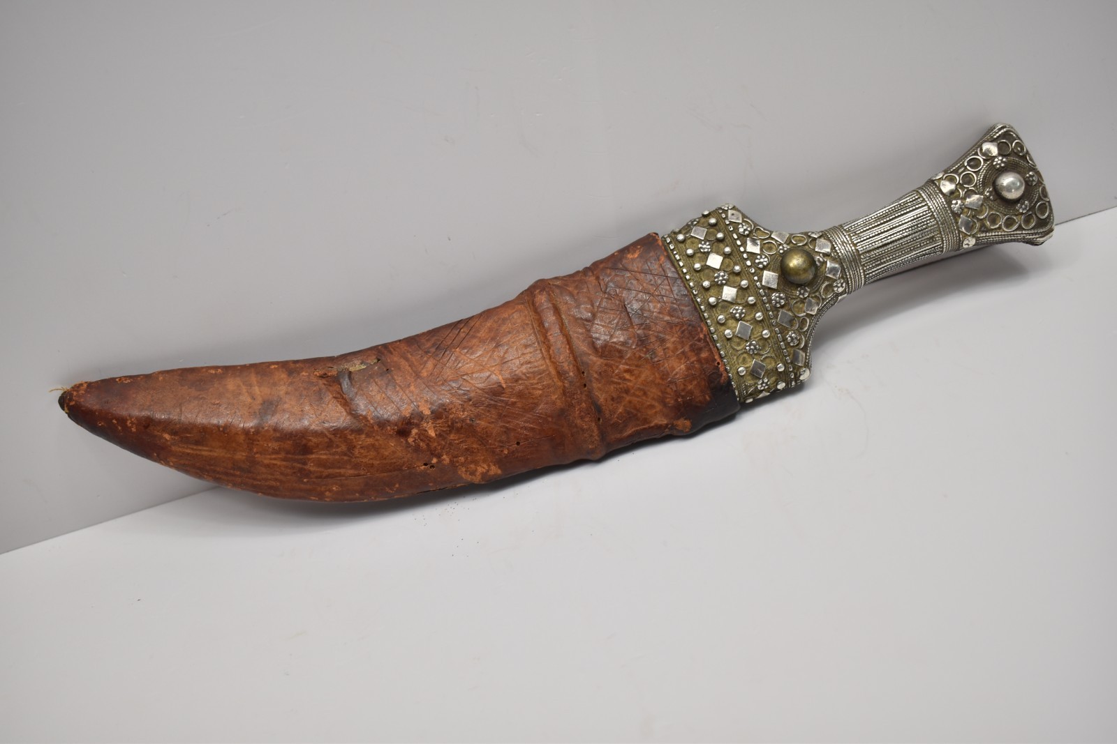 Antique Saudi Omani Yemeni Silver Jambiya Khanjar Dagger With Blade
