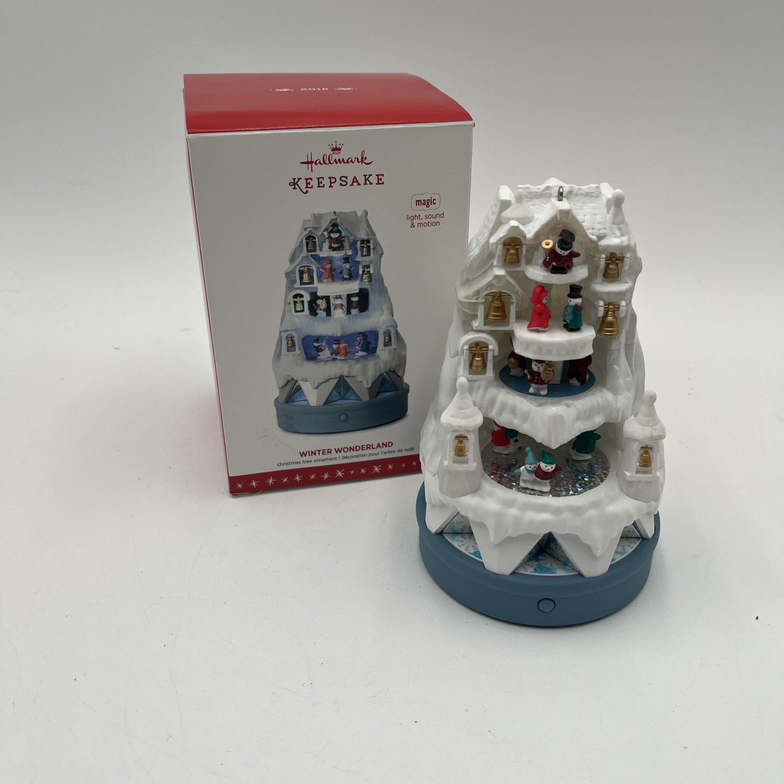 2016 Hallmark Keepsake Ornament Winter Wonderland Magic Light Sound Motion
