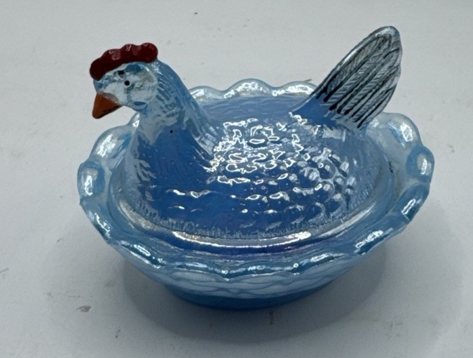 Vintage Boyd Windsor Blue Carnival Mini Hen On Nest Painted Salt Cellar Vintage Boyd Windsor Blue Carnival Mini Hen On Nest Painted Salt Cellar