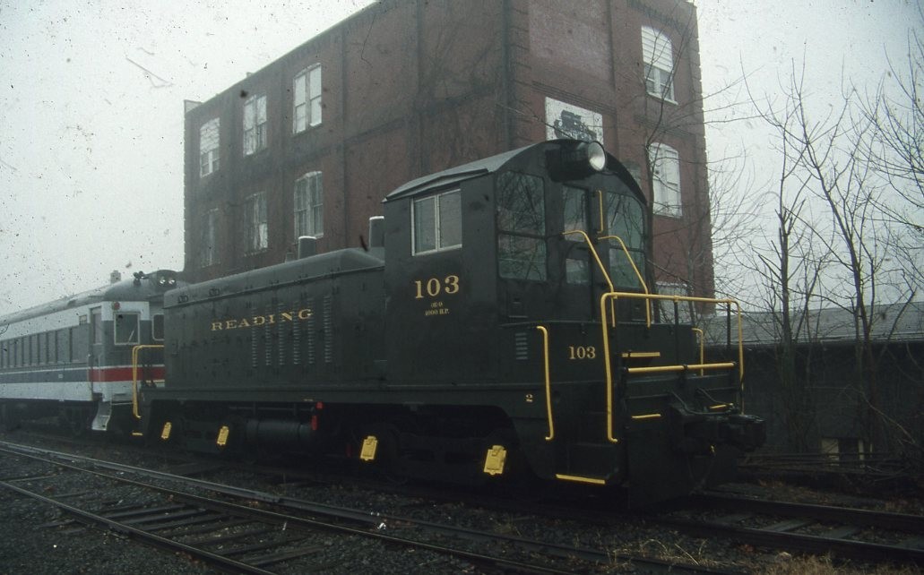 READING 103 Railroad Train Locomotive Original 1993 Photo Slide