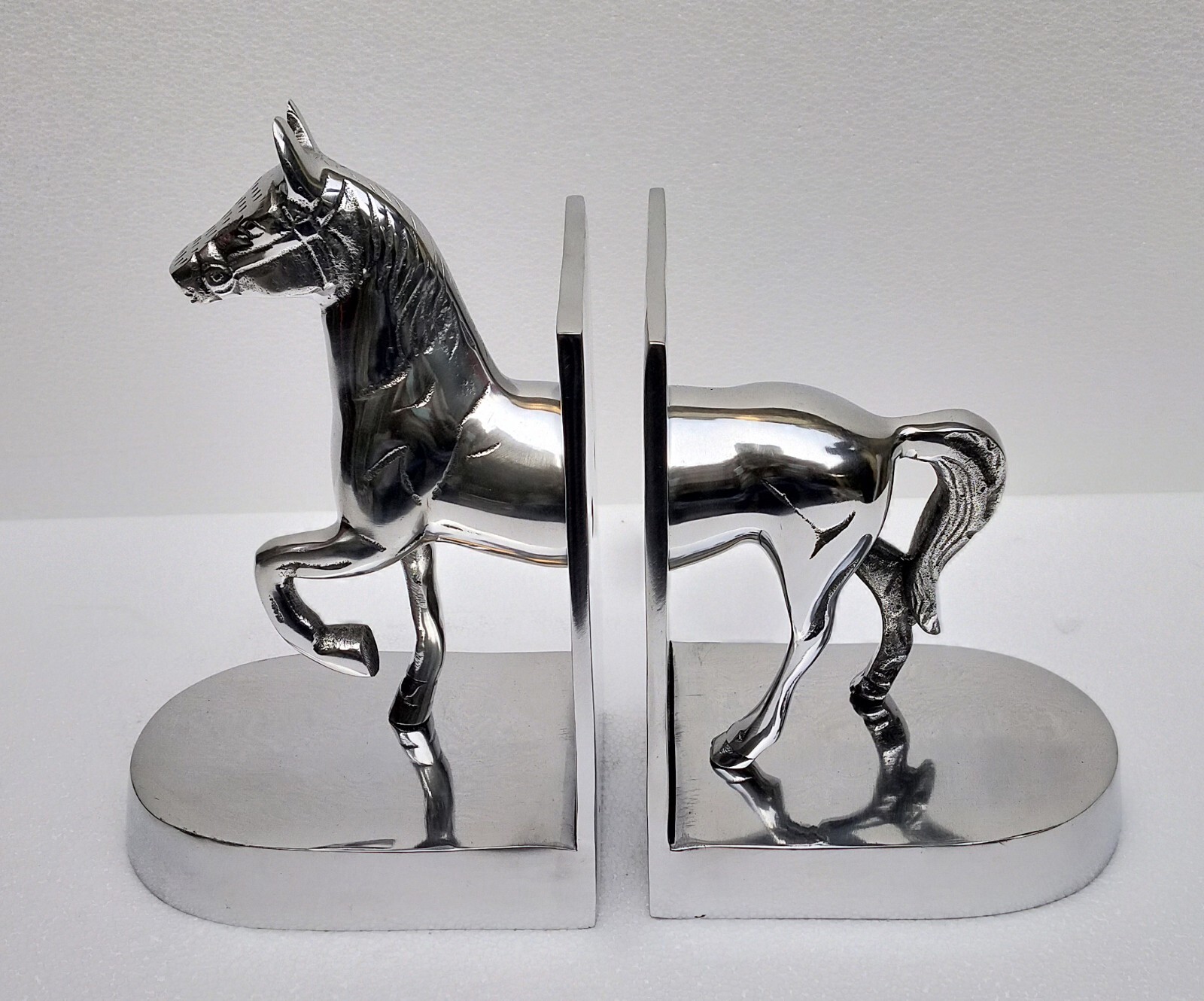 Metal Horse Head Bookend Figurine Sculpture Table Top Statue bookends
