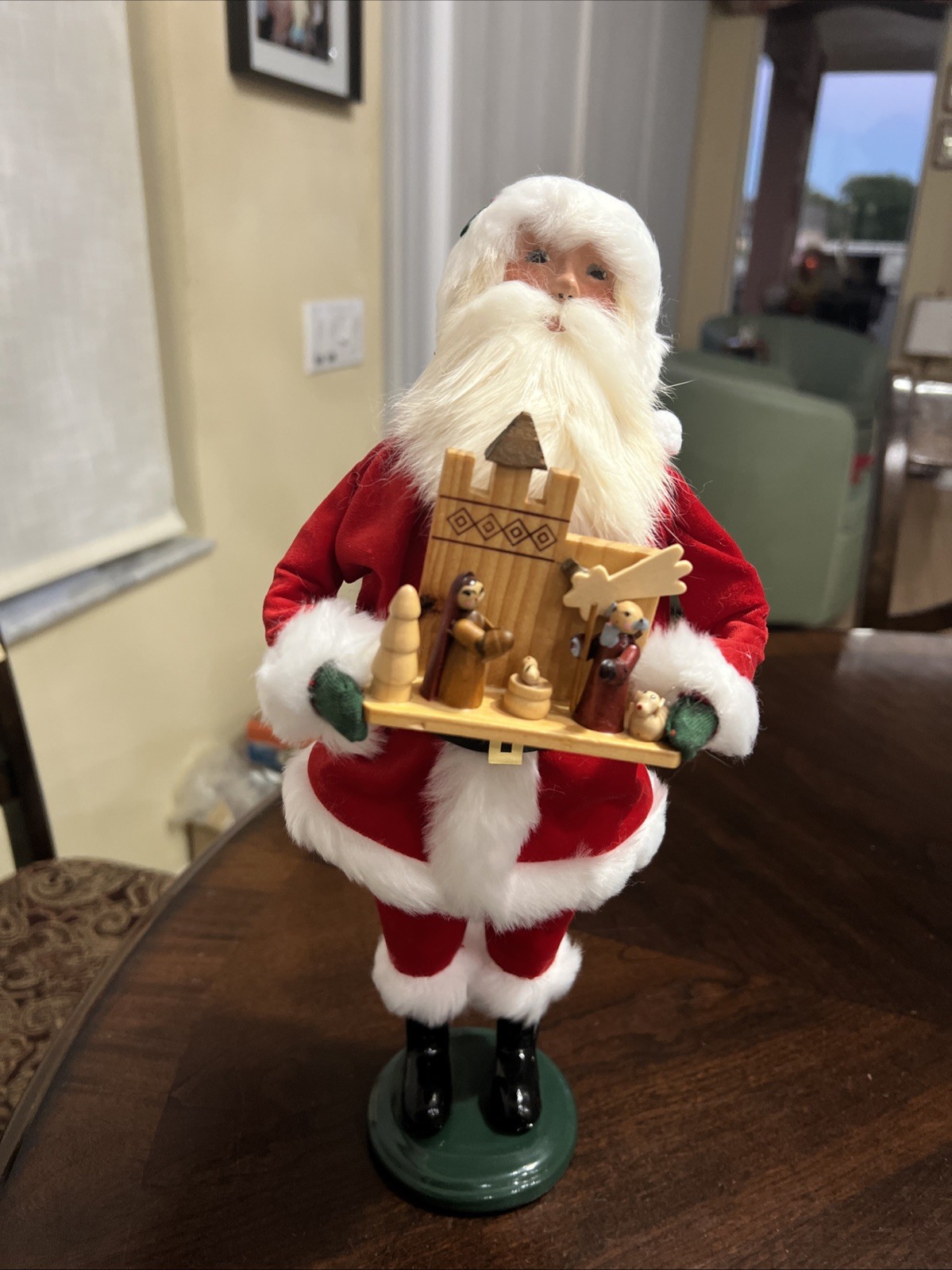 Byers’ Choice Ltd  Santa Clause holding a Wooden Nativity Scene - 2014 - NEW