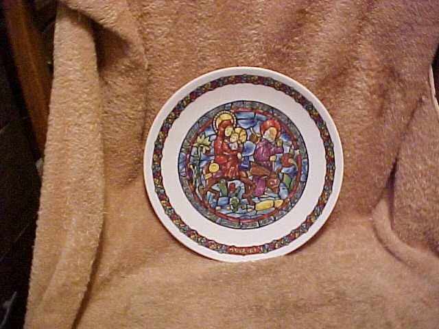 VINTAGE FLIGHT INTO EGYPT ~ DE LIMOGES P0RCELAIN PLATE ~ FRANCE  ***************