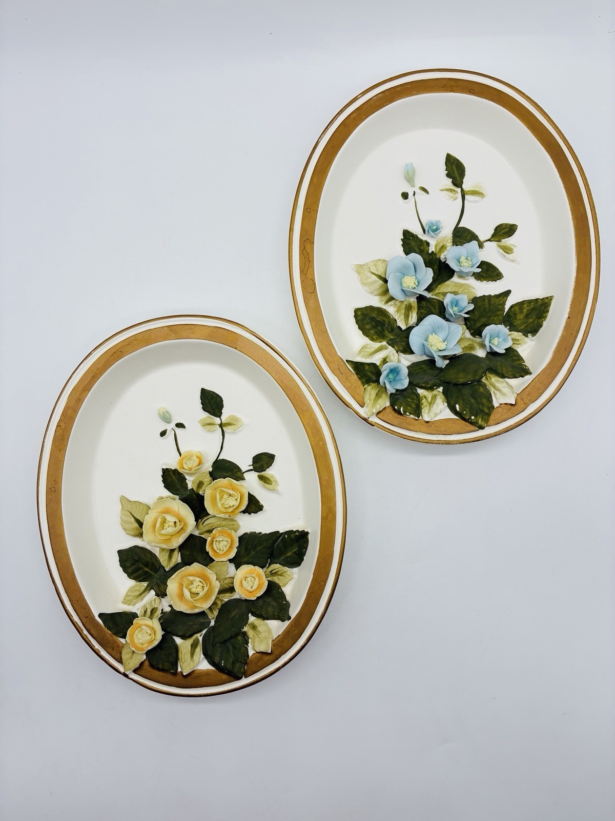 2 Vintage Lefton Raised Blue Yellow Flower Floral Oval Wall Plaques Japan 2 Vintage Lefton Raised Blue Yellow Flower Floral Oval Wall Plaques Japan