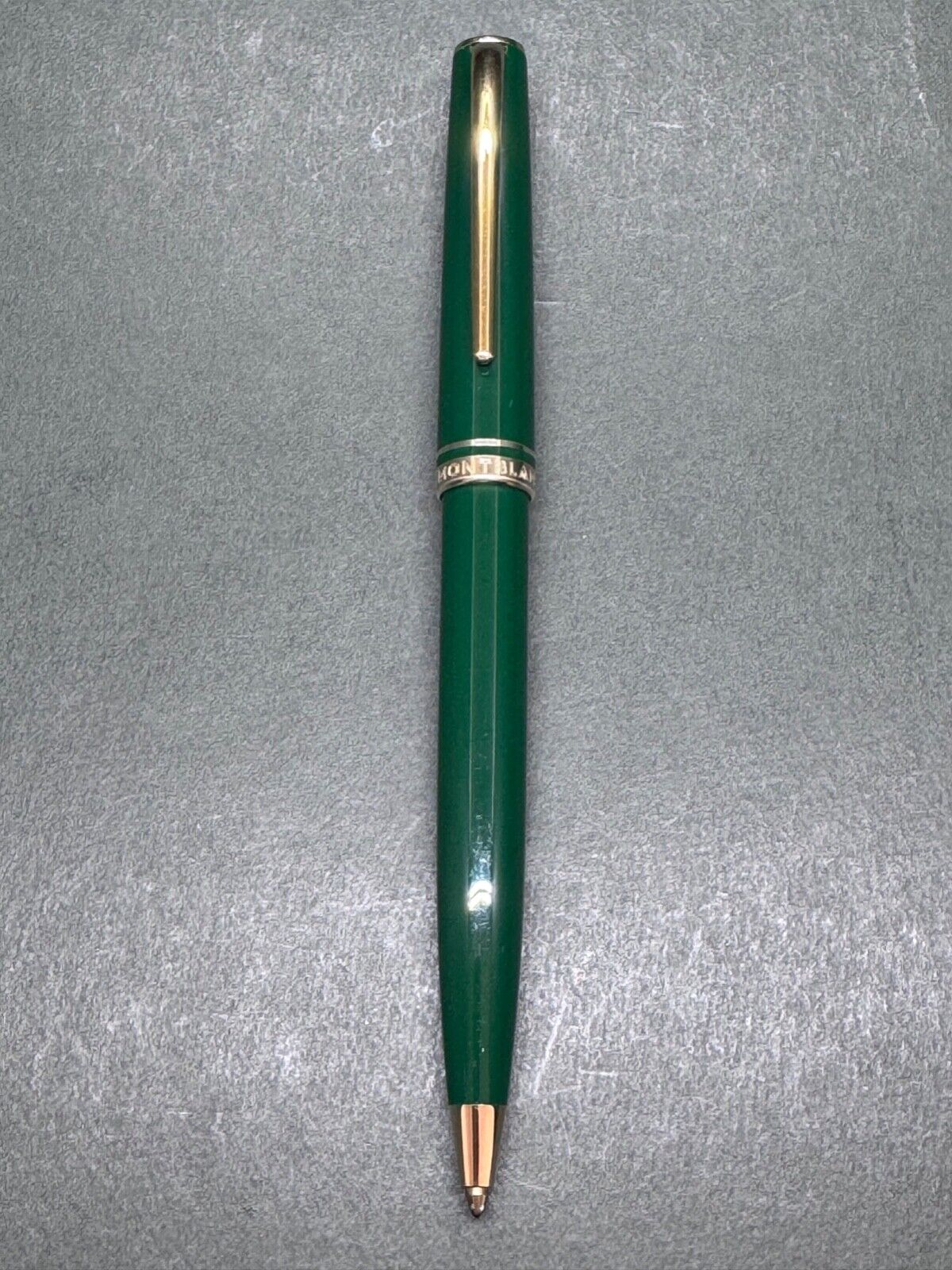 [Excellent] MONTBLANC GENERATION Green-Moss GT Vintage Twist Ballpoint Pen