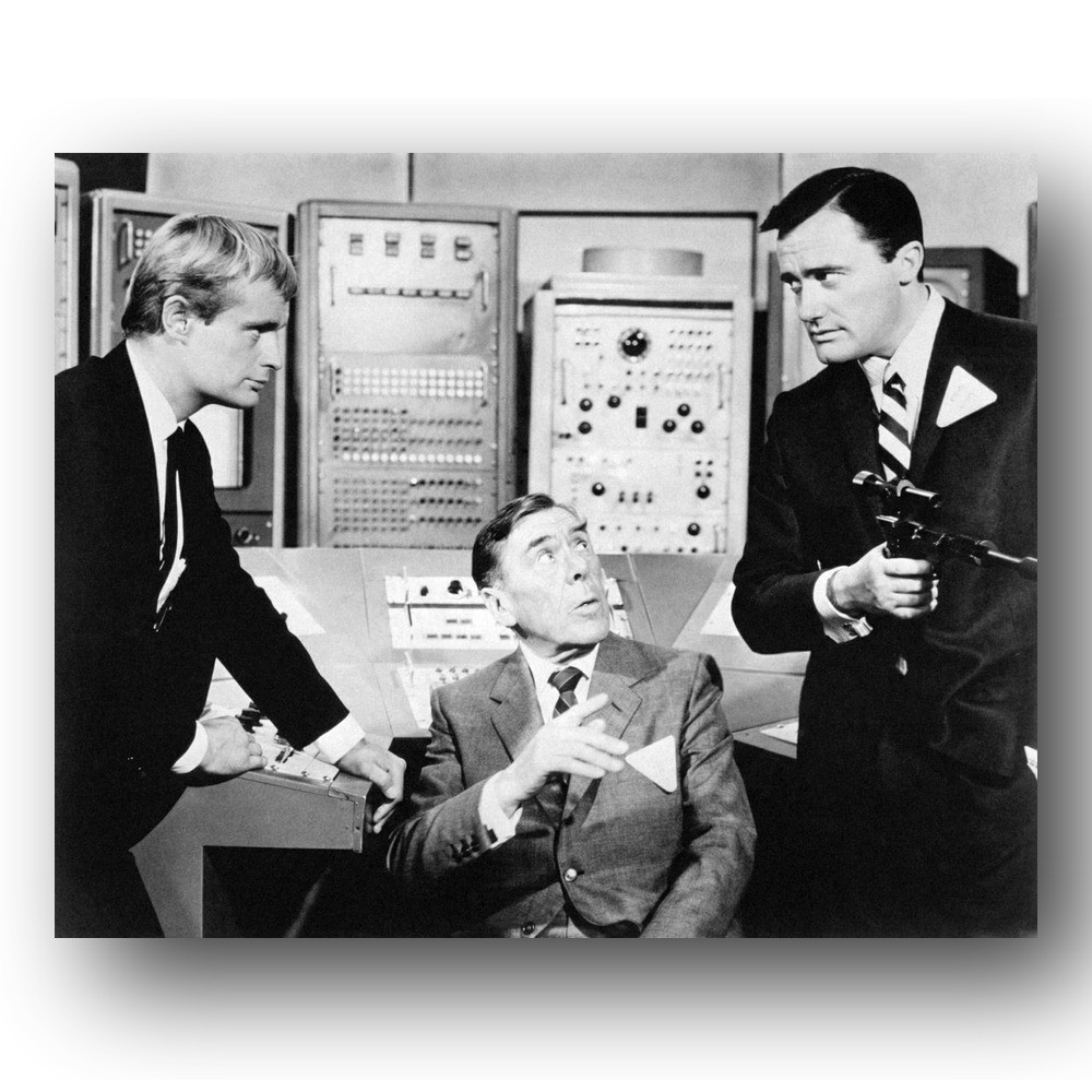 David McCallum, Leo G. Carroll, Robert Vaughn Photo 8x10 The Man From U.N.C.L.E.