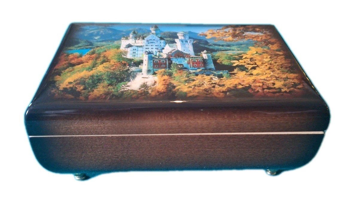 VINTAGE REUGE-Swiss Musical Movement & Jewelry Box, Alps Countryside *Beautiful*
