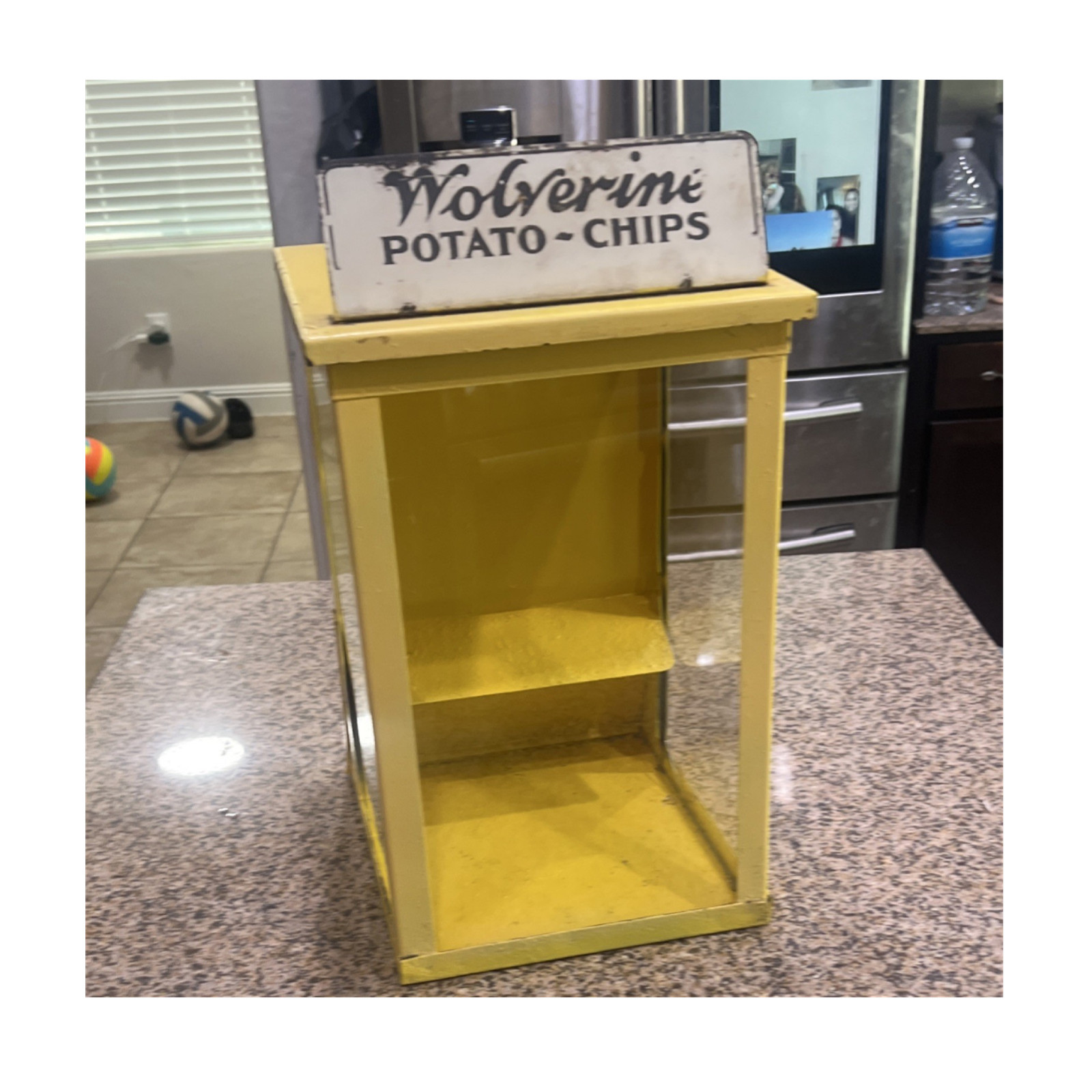 Vintage Wolverine Potato Chips Countertop Store Display Ad Cabinet c. 1930s-50s 