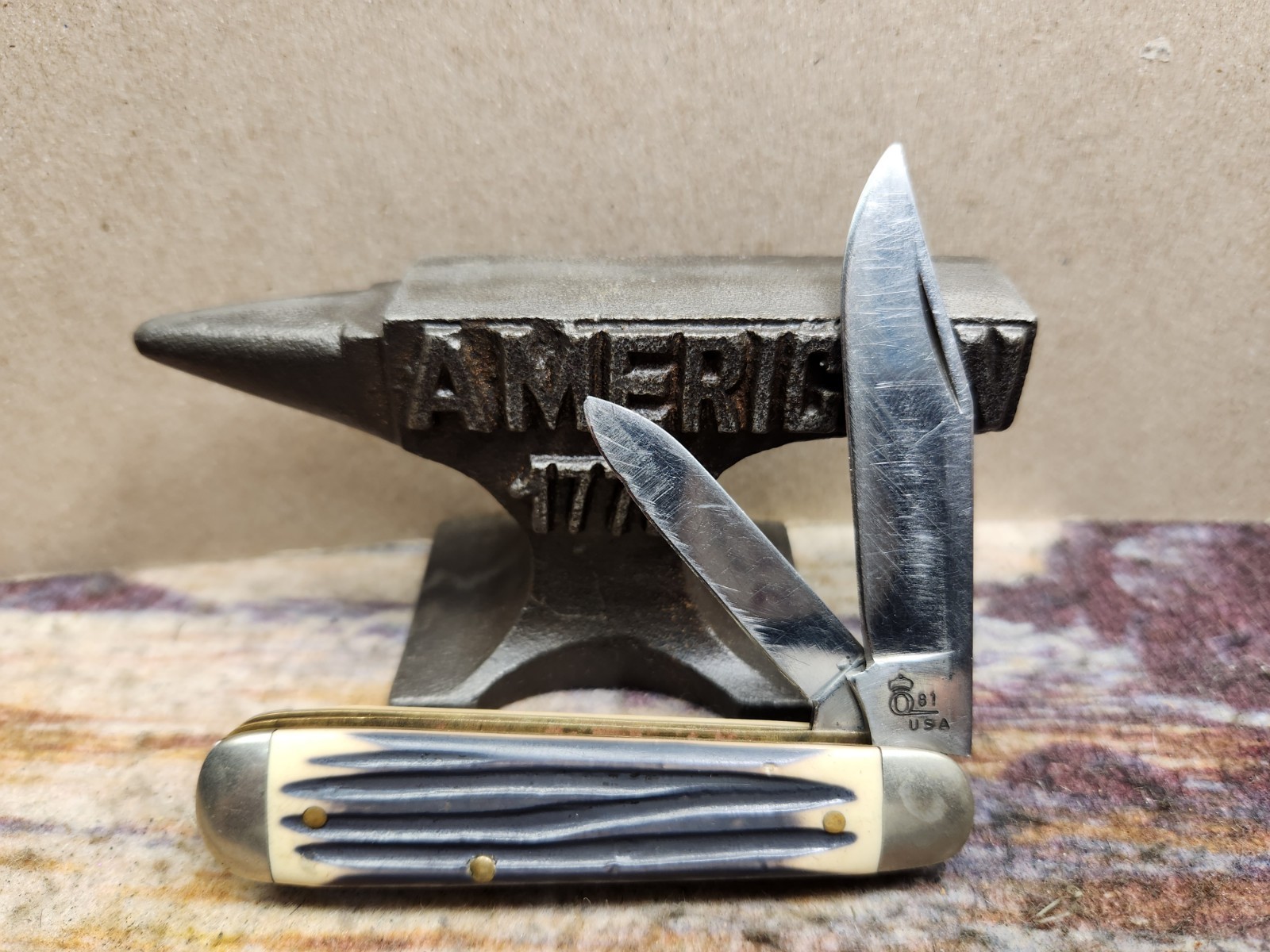 1981 VINTAGE QUEEN USA, 2 BLADE SWELL-END Winter Bottom JACK KNIFE