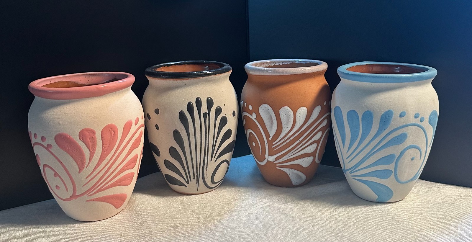 JARRITO DE BARRO HECHOS Y PINTADOS A MANO ARTE MEXICANO 16 OZ JARRITO DE BARRO HECHOS Y PINTADOS A MANO ARTE MEXICANO 16 OZ