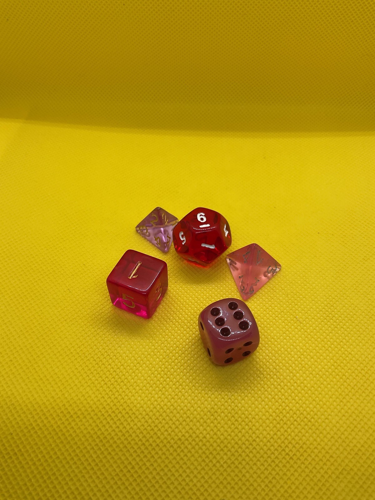 Pink Red Translucent 5pc Polyhedral Dice Set D4 D4 D6 D6 D10 Tabletop Gaming