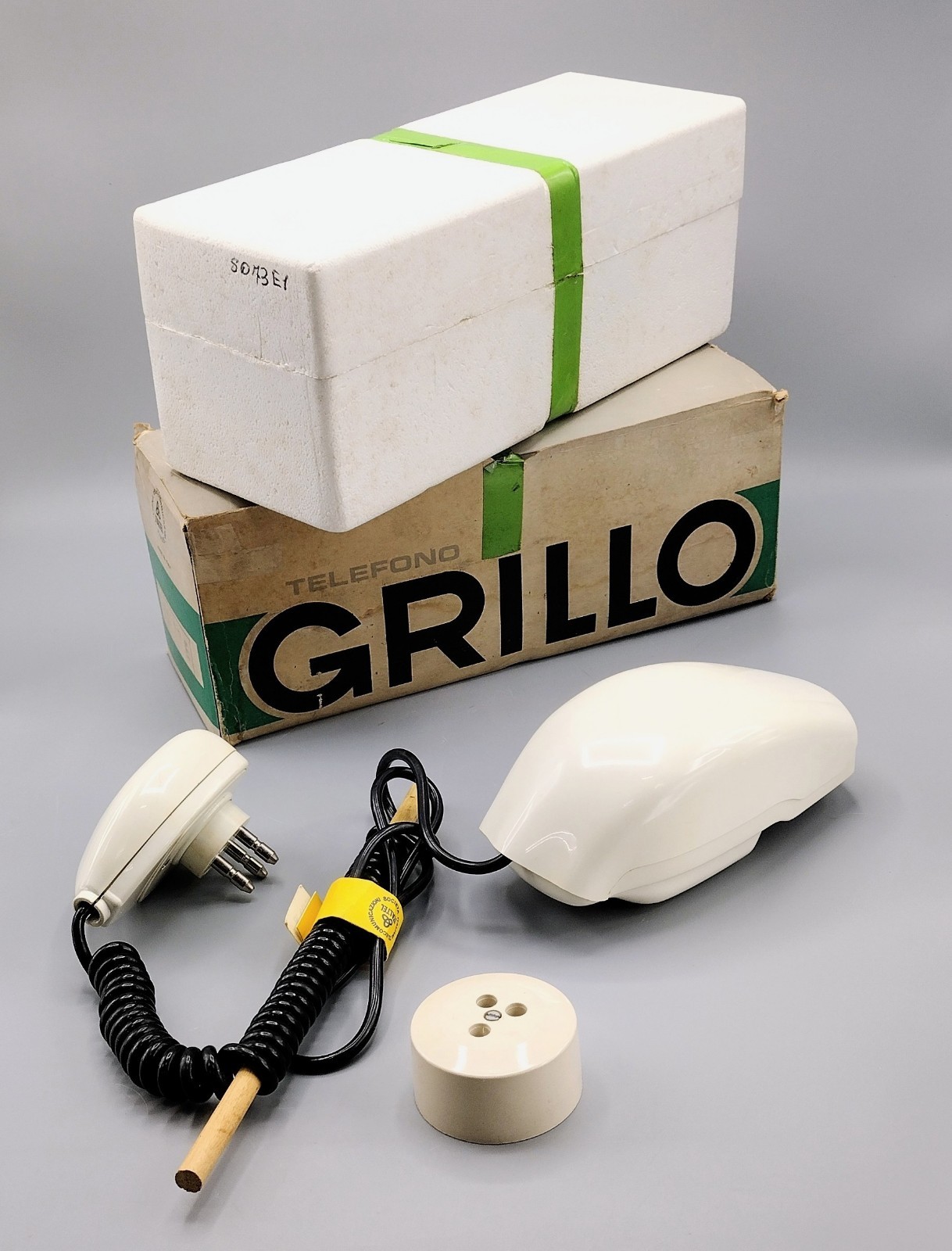 Grillo Italian Telephone, 1966 MoMA, Sapper & Zanuso. Mint Old Stock, Orig. Box Grillo Italian Telephone, 1966 MoMA, Sapper & Zanuso. Mint Old Stock, Orig. Box