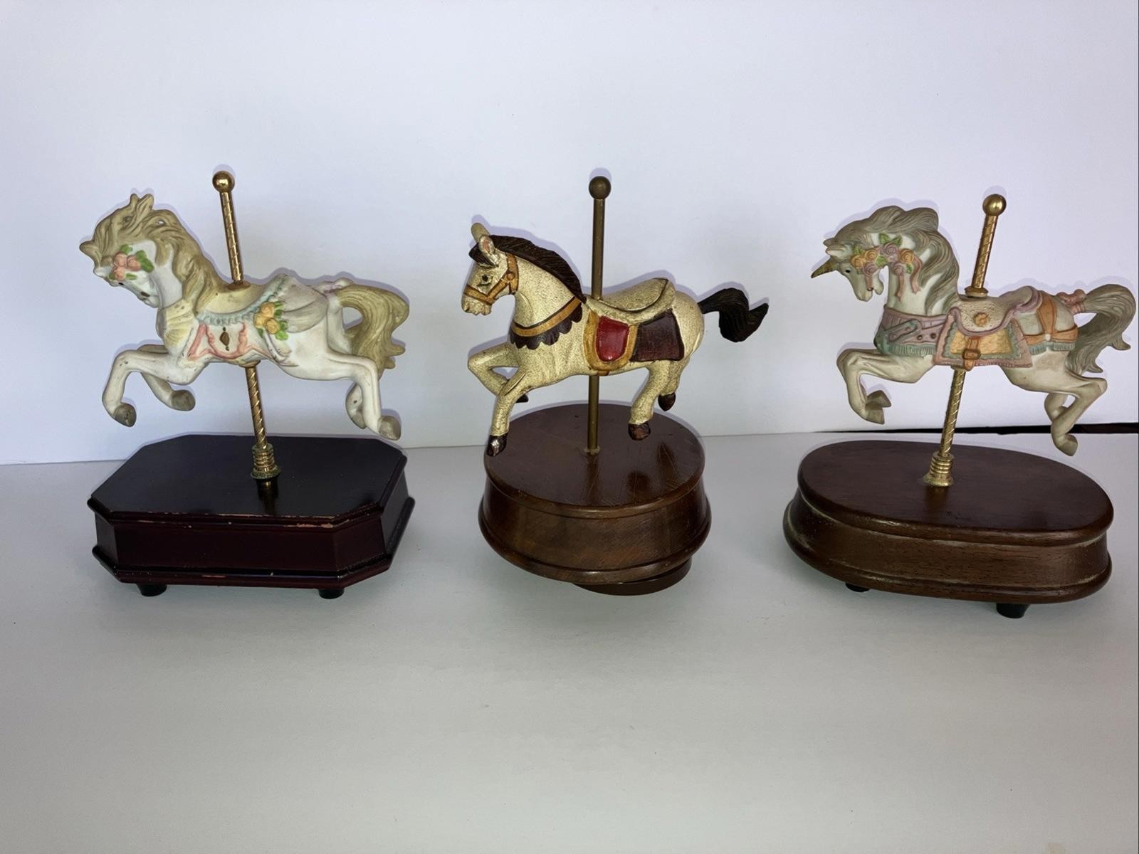 Lot Of 3 Vintage Music Box Carousel Horse Figurine Lot Of 3 Vintage Music Box Carousel Horse Figurine