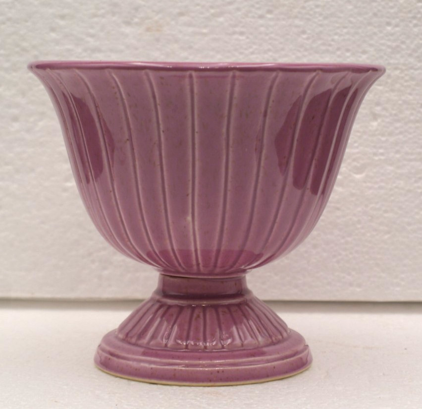 Vintage Lilac Ceramic Ribbed Pedestal Bowl Dish 5.25\