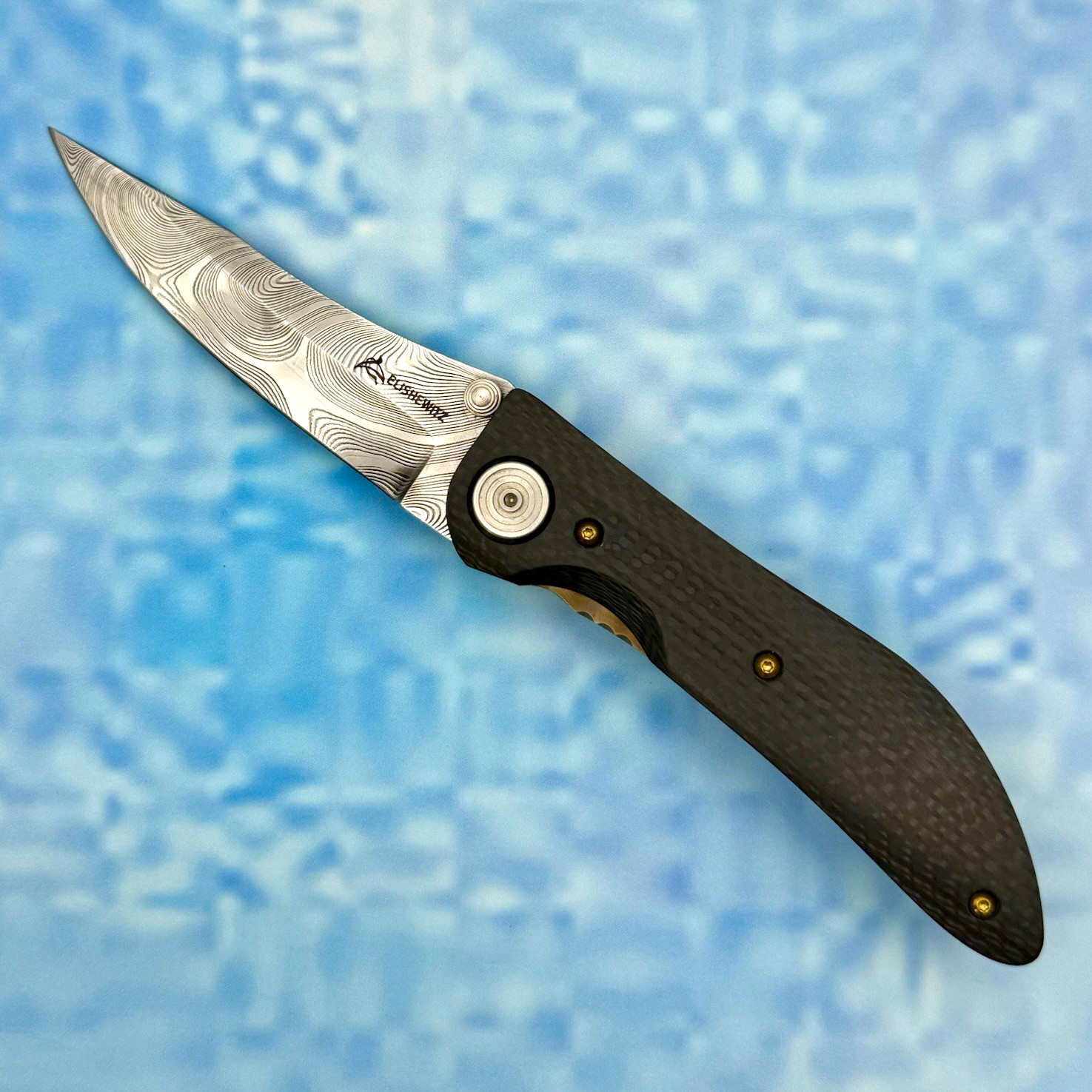 Allen Elishewitz: Damascus stainless blade, carbon fiber scales, pocket clip
