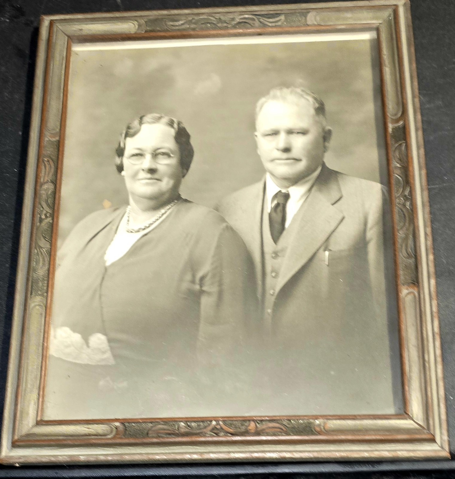 Antique Early 1900s Couple Photograph antique carved wood picture frame 8x10
