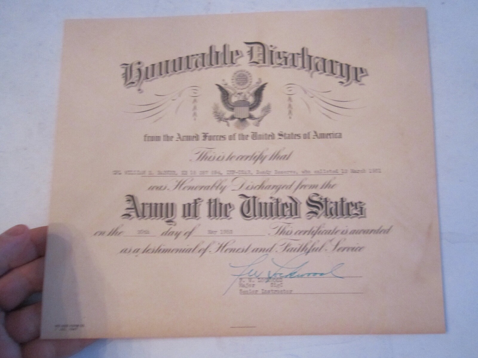 1953 U.S. ARMY HONORABLE DISCHARGE CERTIFICATE - 10 1/2\
