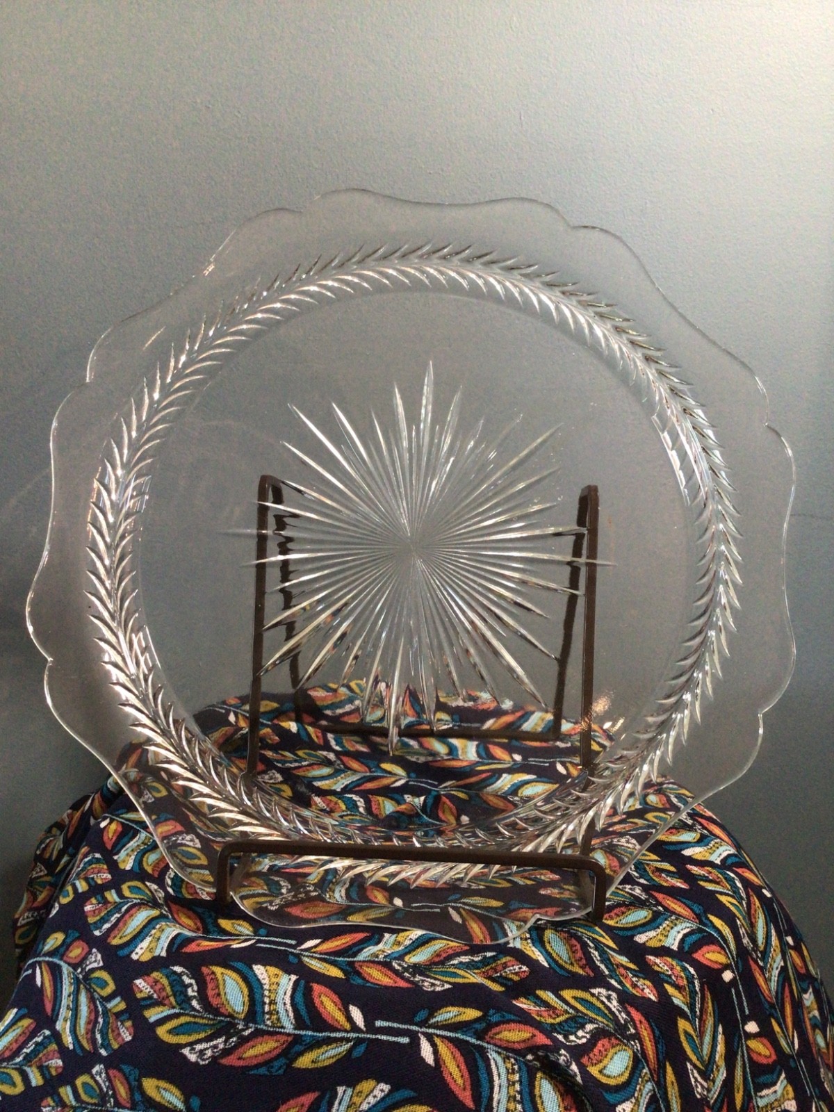 VTG Cake Plate Wavy and Cut Pattern Edge Starburst Middle 11.5\