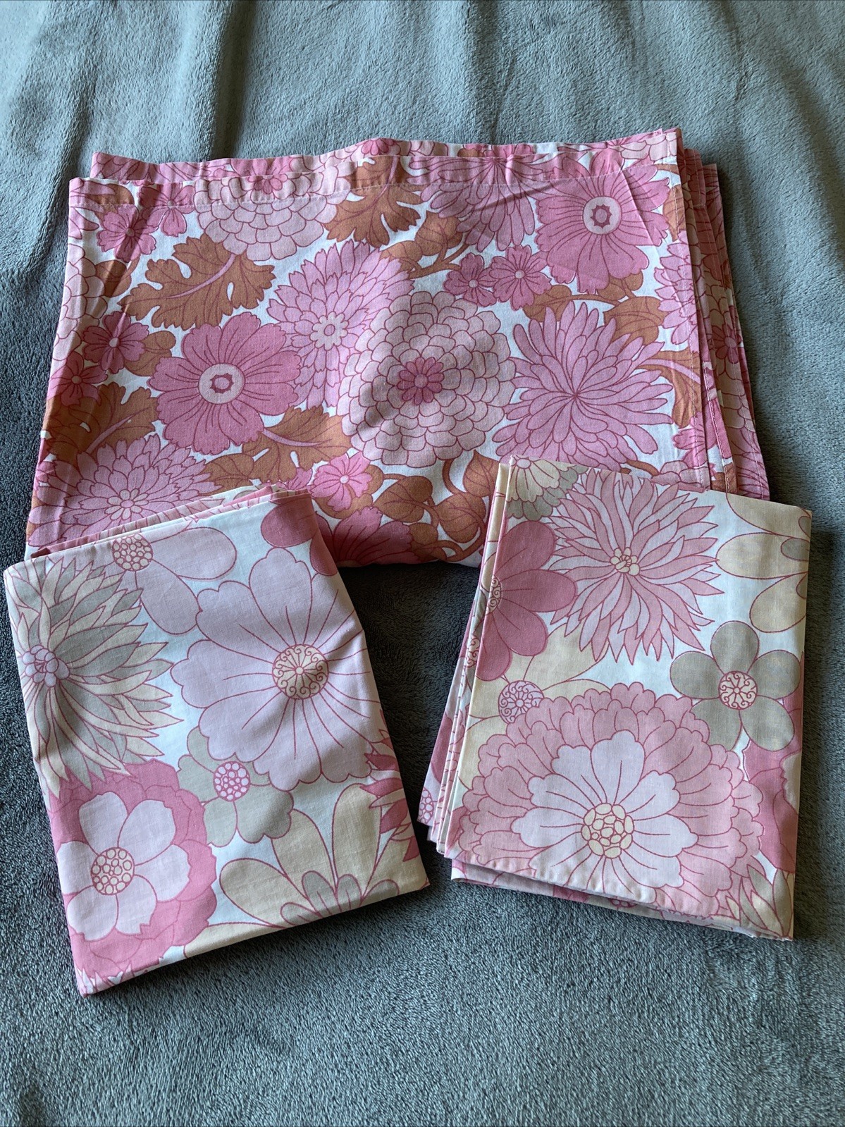 Vintage Pink Floral Sheet + 2 Pillowcases 1970s?