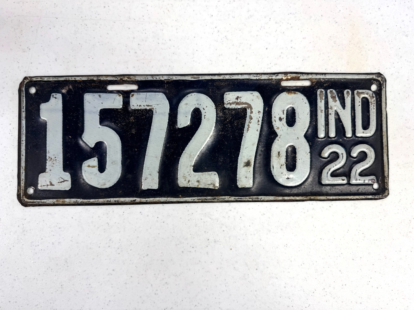 Vintage 1922 Indiana License plate tag Good original paint 157278