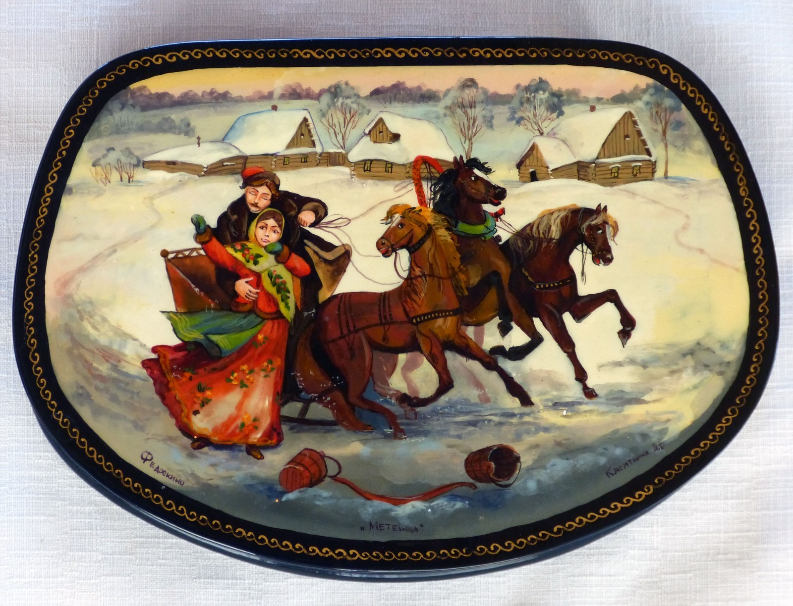 Vintage Hand-painted Russian Fedoskino lacquer box, \