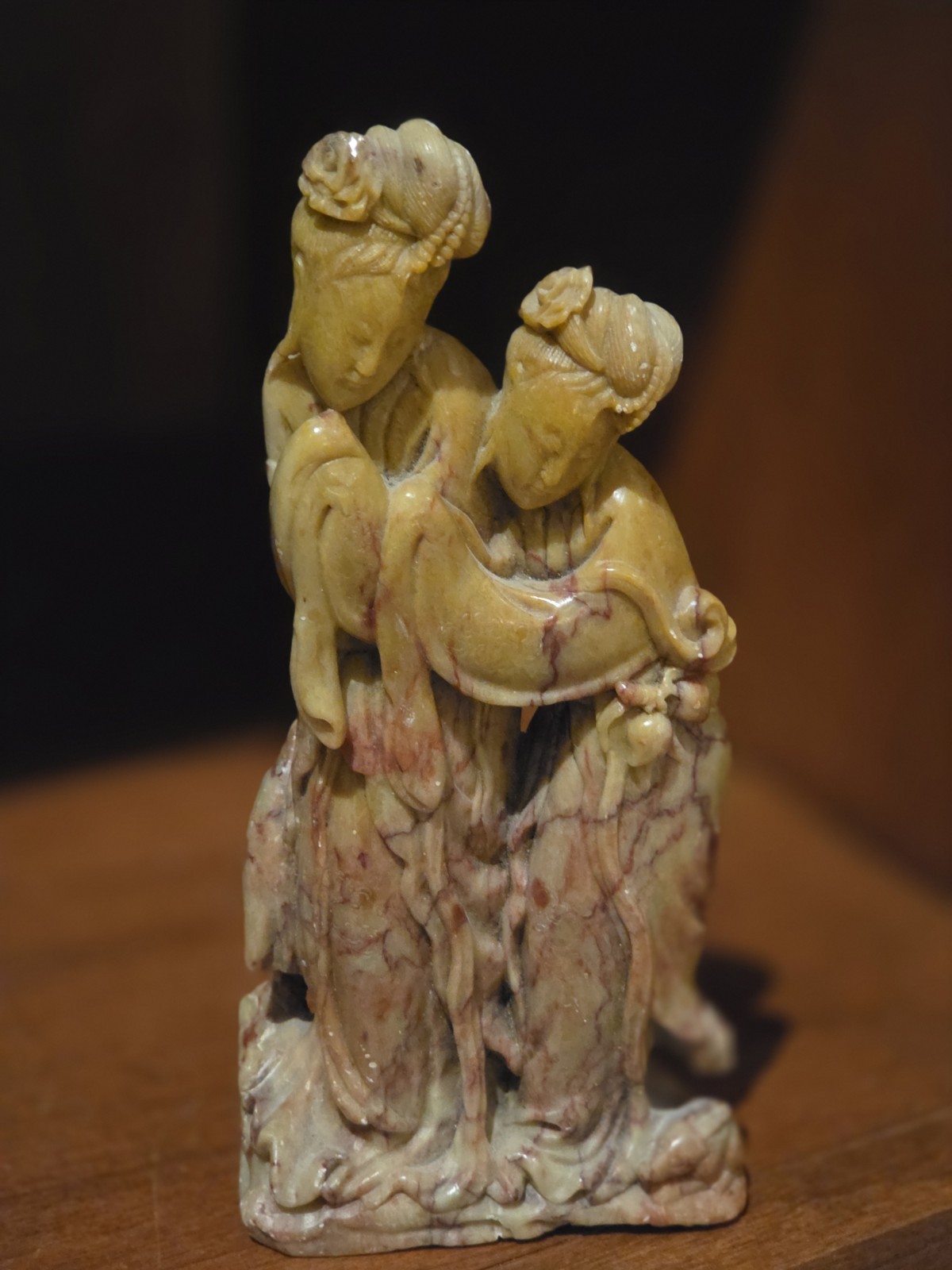 Vtg Shoushan Stone With Red Veins Figurine 6.5\