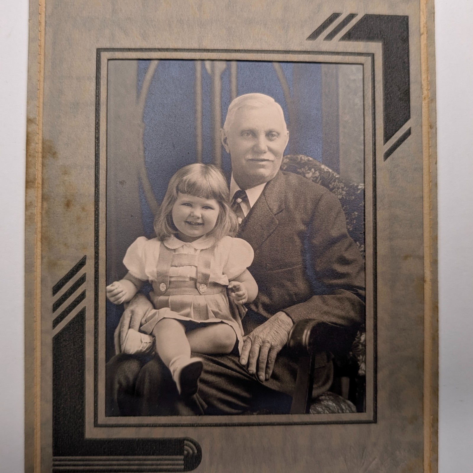 c1930s Cute Little Girl Grandfather Family Studio Portrait Photo Art Deco 6.5in