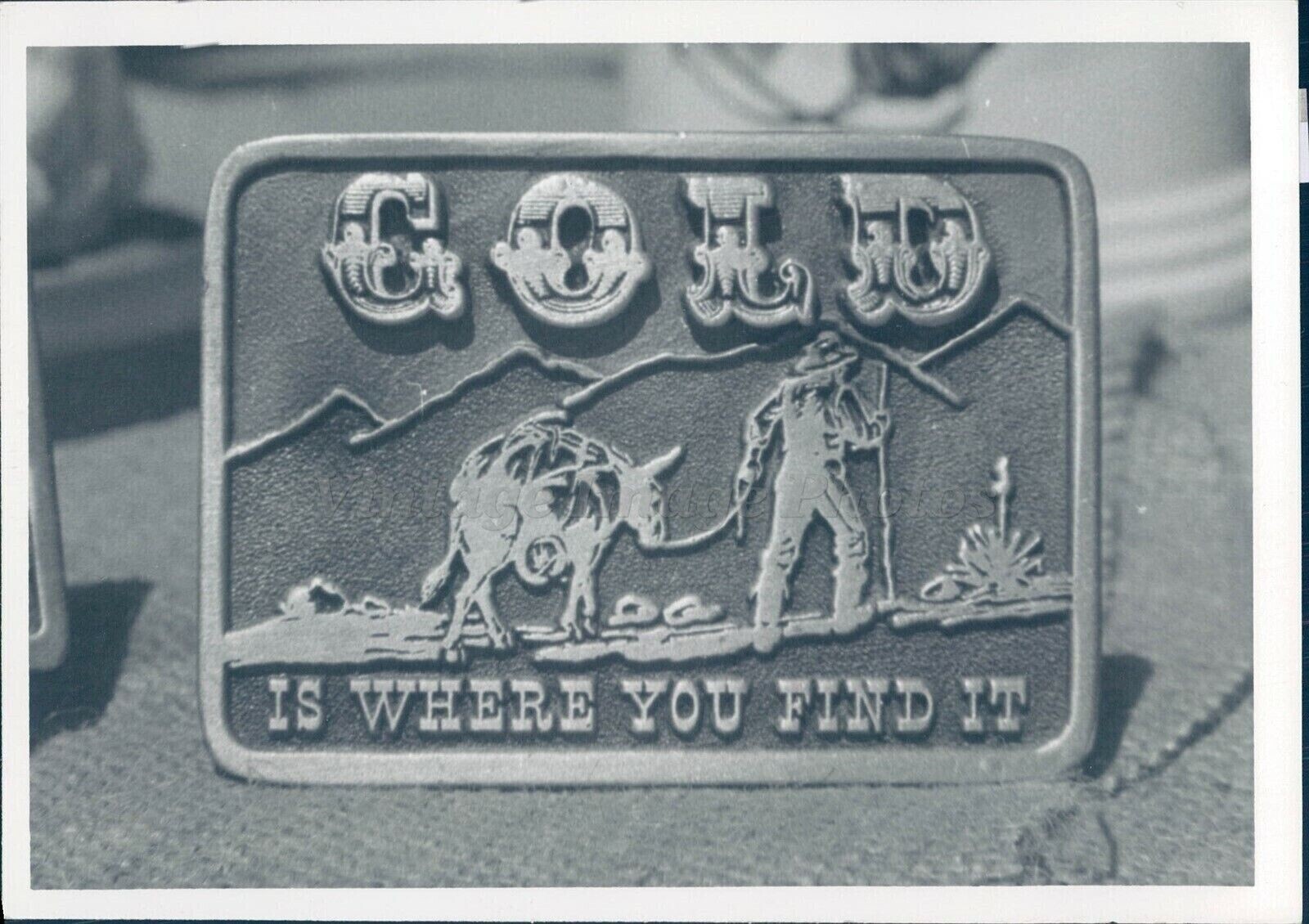 1940 Press Gold Where You Find Animal Emblem Drawing Buckle Vintage Image Photo