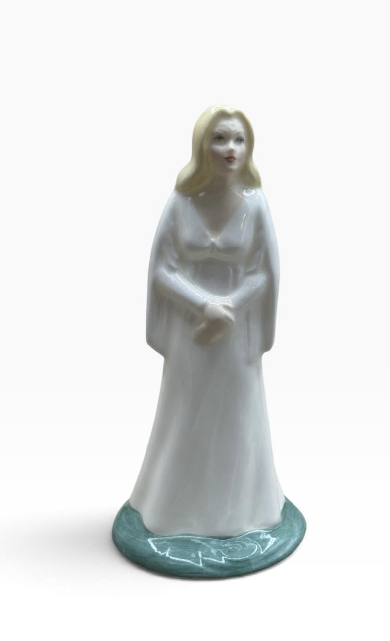Vintage Royal Doulton Galadriel Bone China Figurine Made in England HN 2915