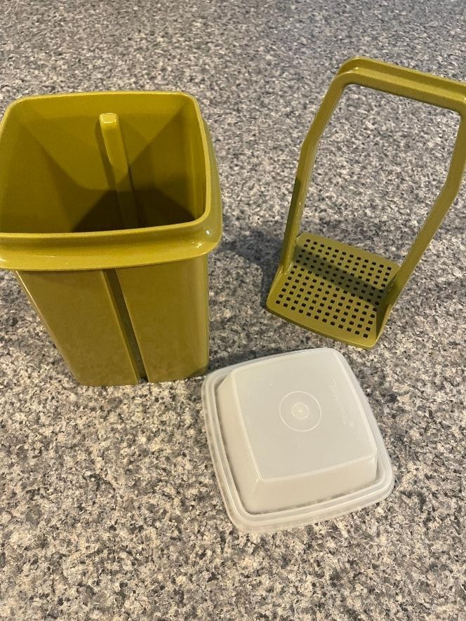 Vintage Tupperware Avacado Green Pickle/Olive Keeper~#1330-5 Vintage Tupperware Avacado Green Pickle/Olive Keeper~#1330-5
