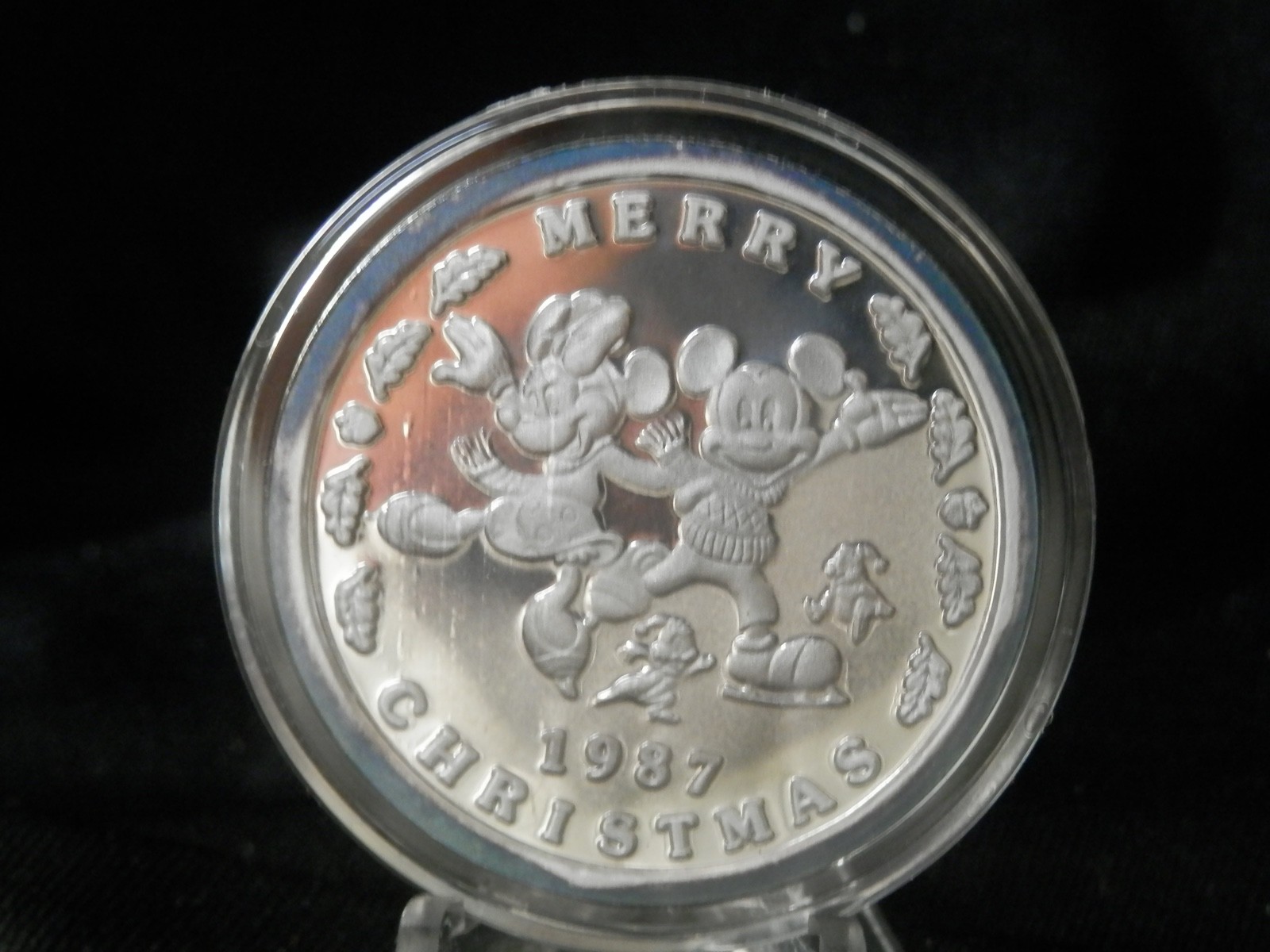 1987/88 DISNEY MICKEY'S HOLIDAY TREASURES 1 OZ. 999 FINE SILVER COIN COA&OGP