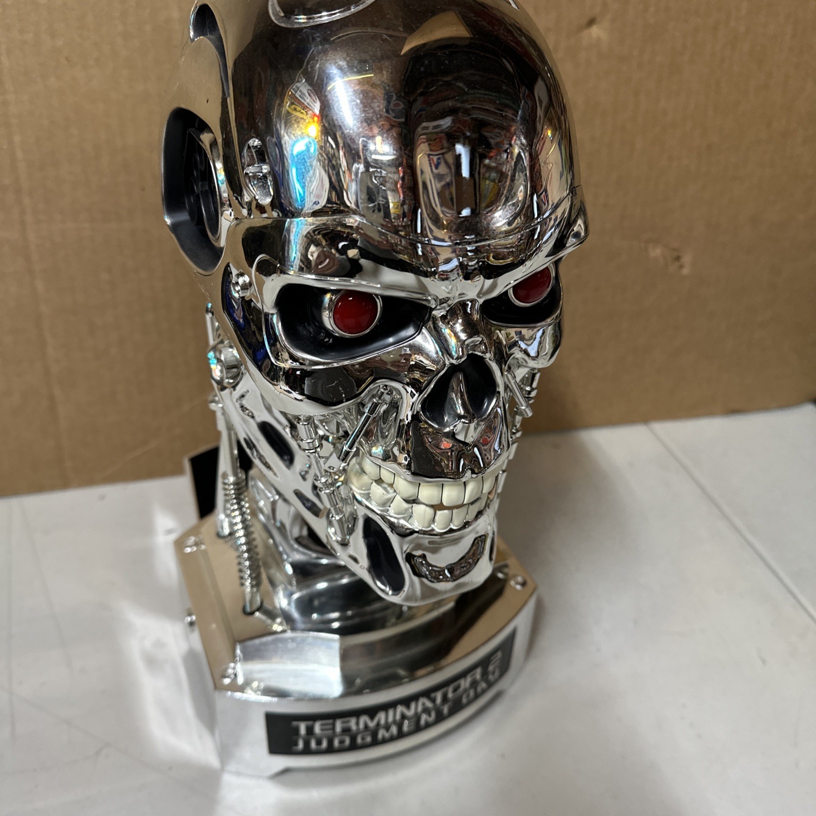 Terminator 2: Judgment Day (9 Disc Collector LE Set) Endoskull Bust (no Box Bar